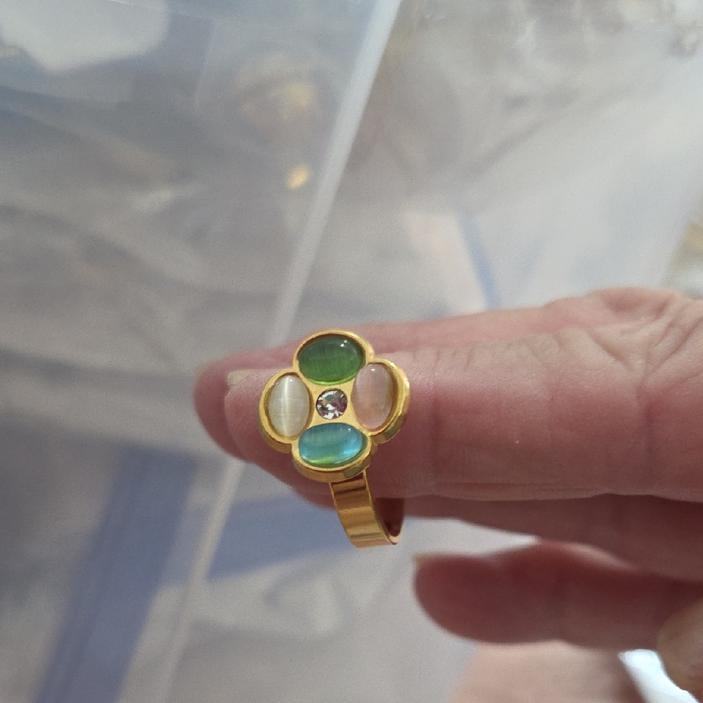 Elegant 18K Gold Plated Gold and Green Floral 316-L Stainless Steel Ring